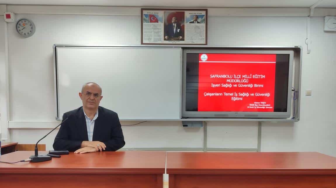 ÖĞRENCİLERİMİZE İŞ SAĞLIĞI VE GÜVENLİĞİ EĞİTİMİ VERİLDİ